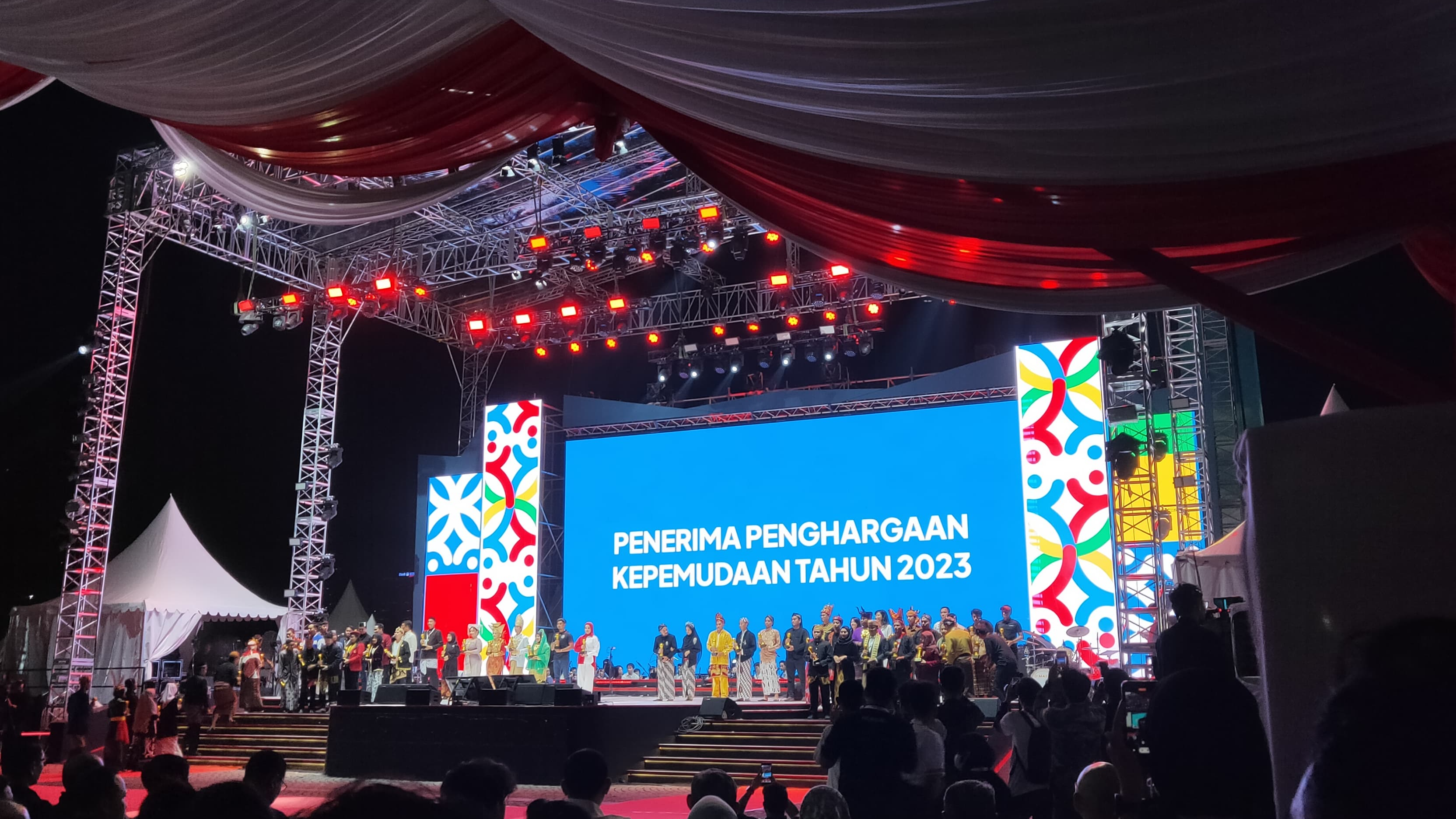 gambar berita terbaru